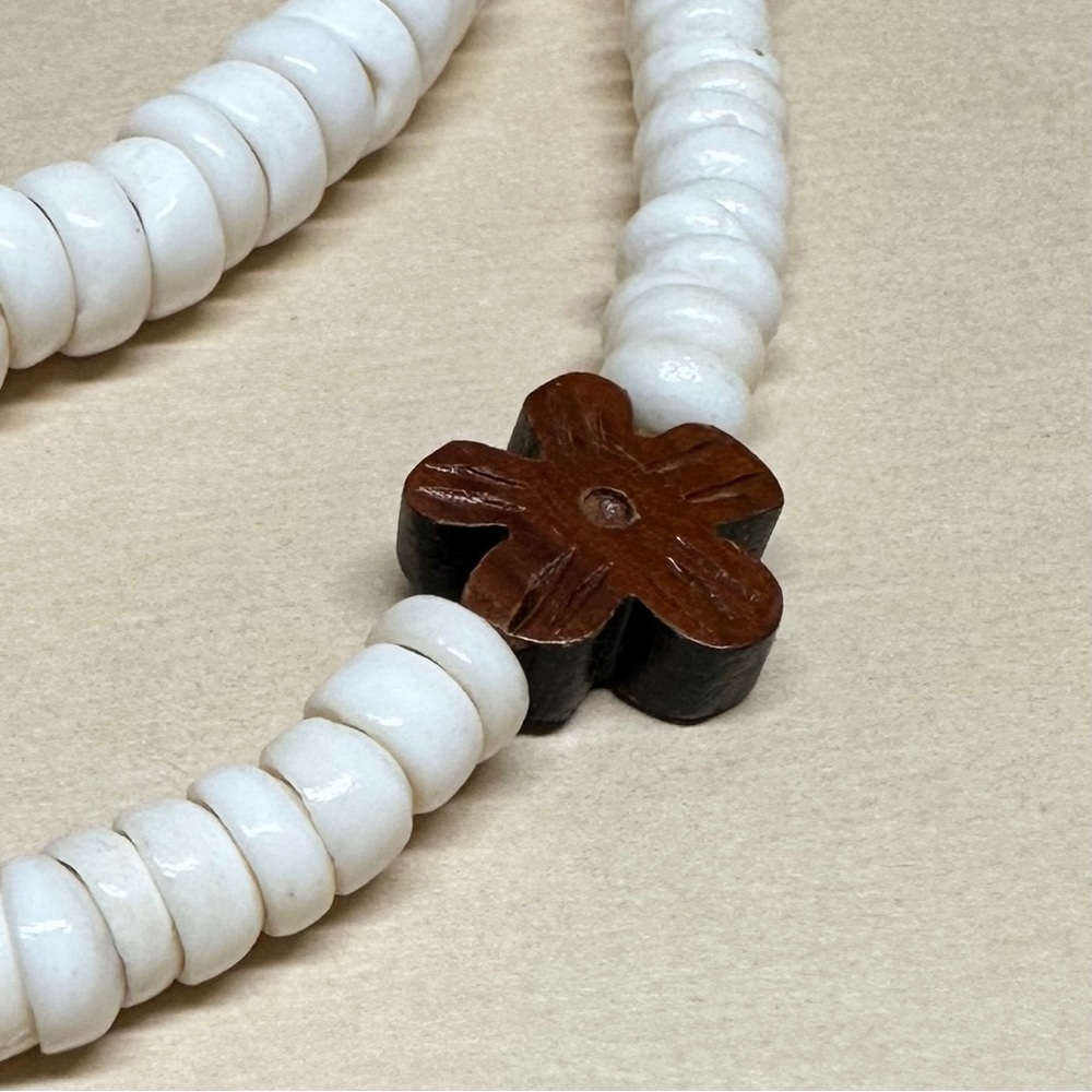 Puka Shell Necklaces - Picture 5 of 6